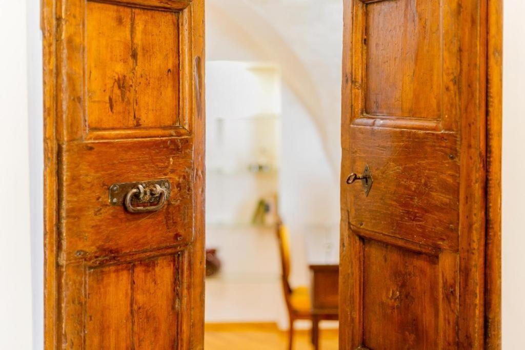 Palazzo Di Citta Bari Βίλα Εξωτερικό φωτογραφία